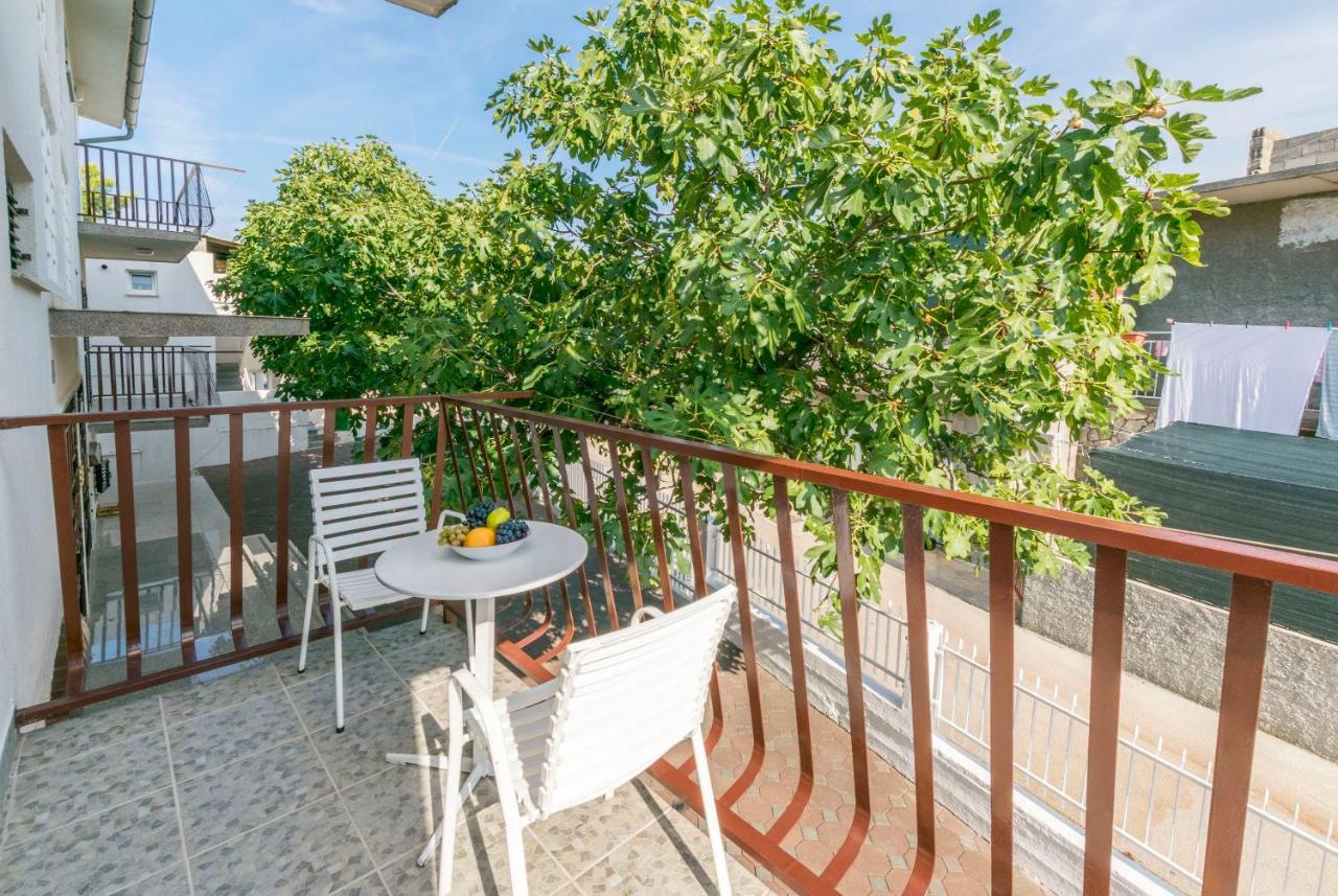 Apartments Matejka Primošten Exterior foto