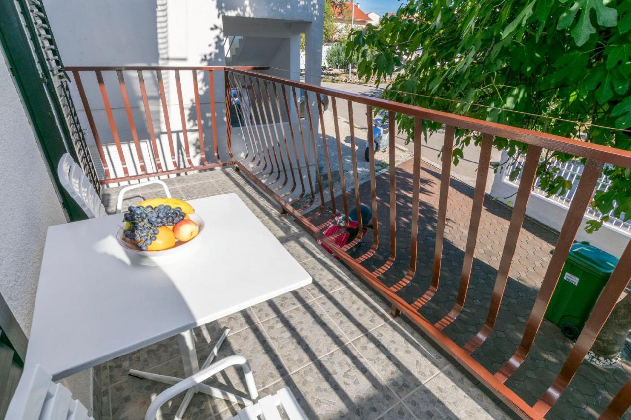 Apartments Matejka Primošten Exterior foto